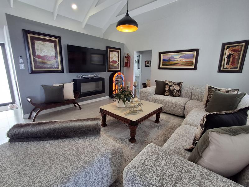 4 Bedroom Property for Sale in Da Gama Bay Western Cape